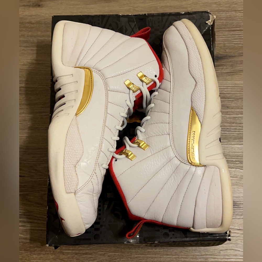 Jordan 12 Retro ‘FIFA’ - Size 10, Used
